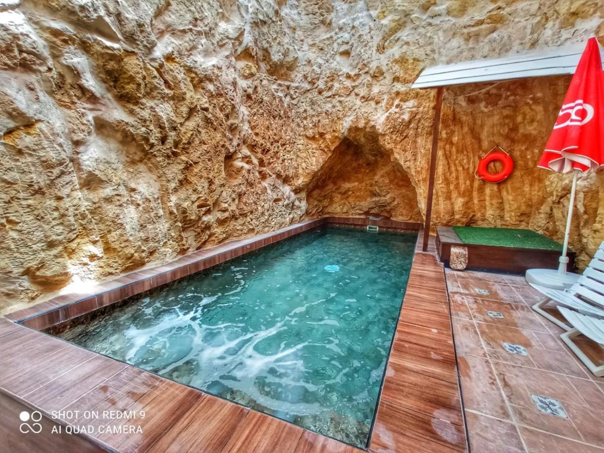 Town House With Private Pool In Village Centre Kalkara Kültér fotó