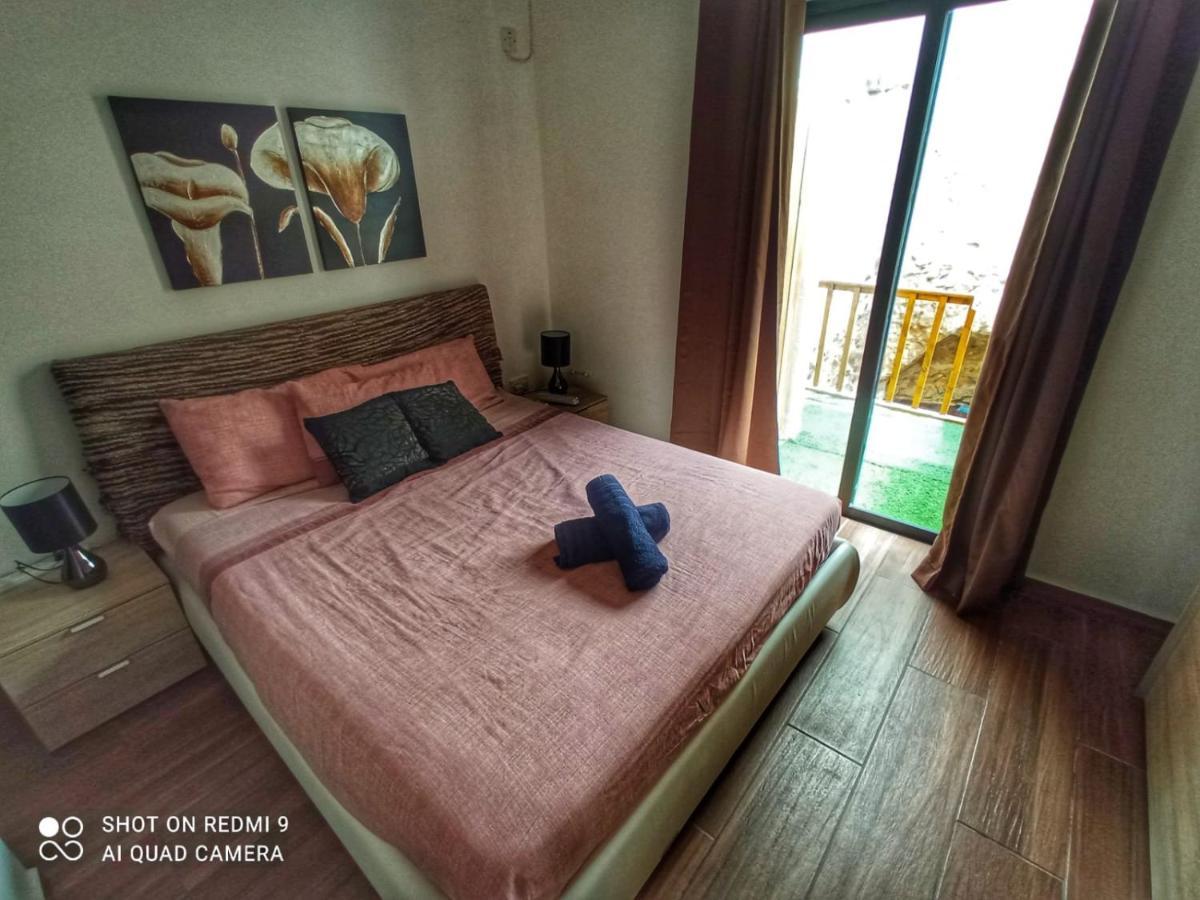 Town House With Private Pool In Village Centre Kalkara Kültér fotó